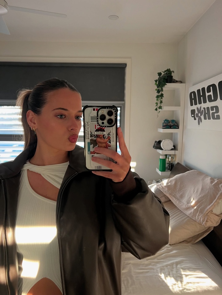 taya brooks
