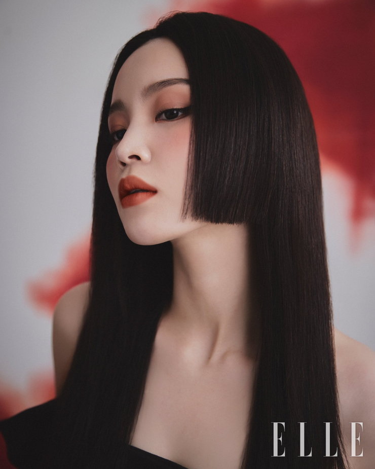 Lee Ha Yi