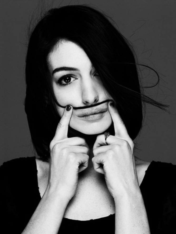 Anne Hathaway Anne Hathaway