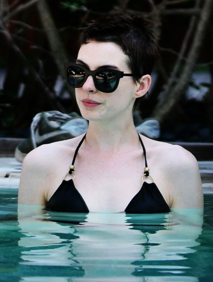 Anne Hathaway Anne Hathaway