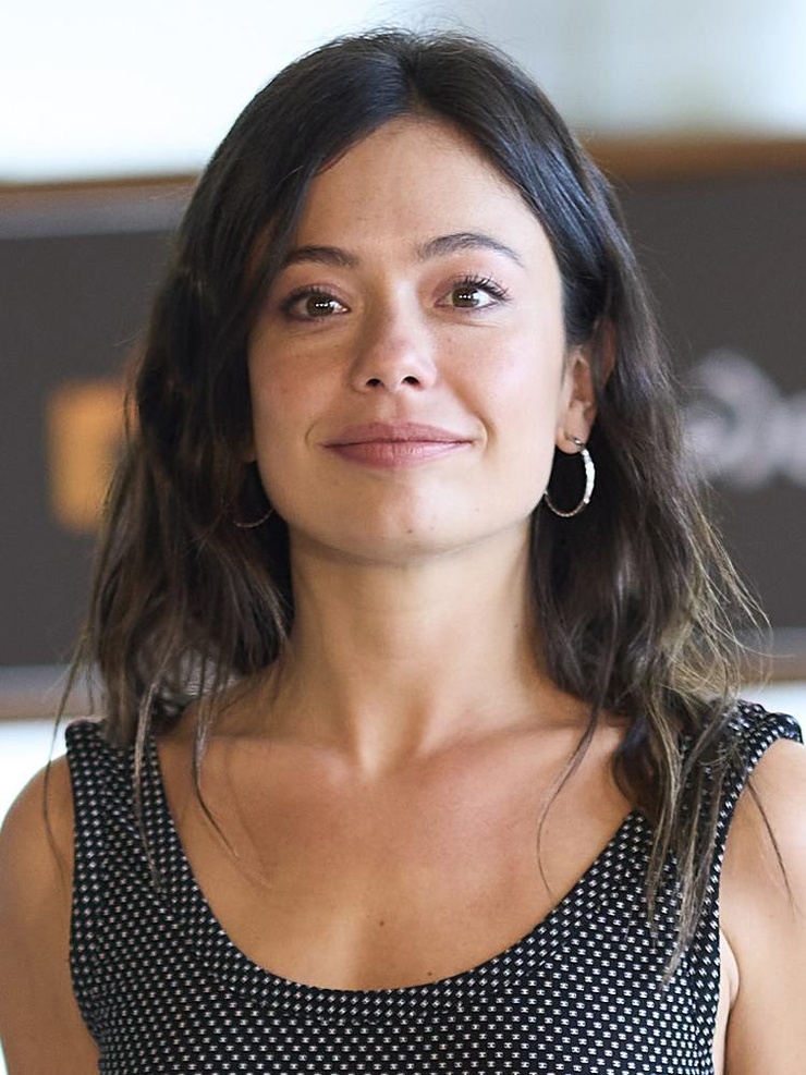 Anna Castillo