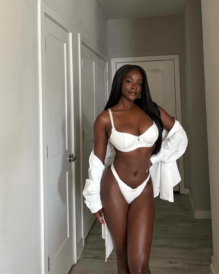 Savannah Perkins Savannah Perkins