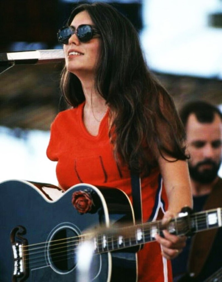 Emmylou Harris