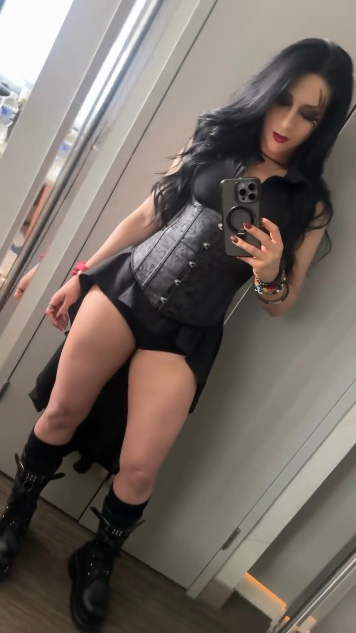 Stephanie Vaquer