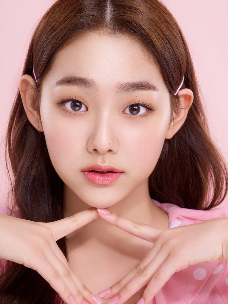 Mi-na Kang
