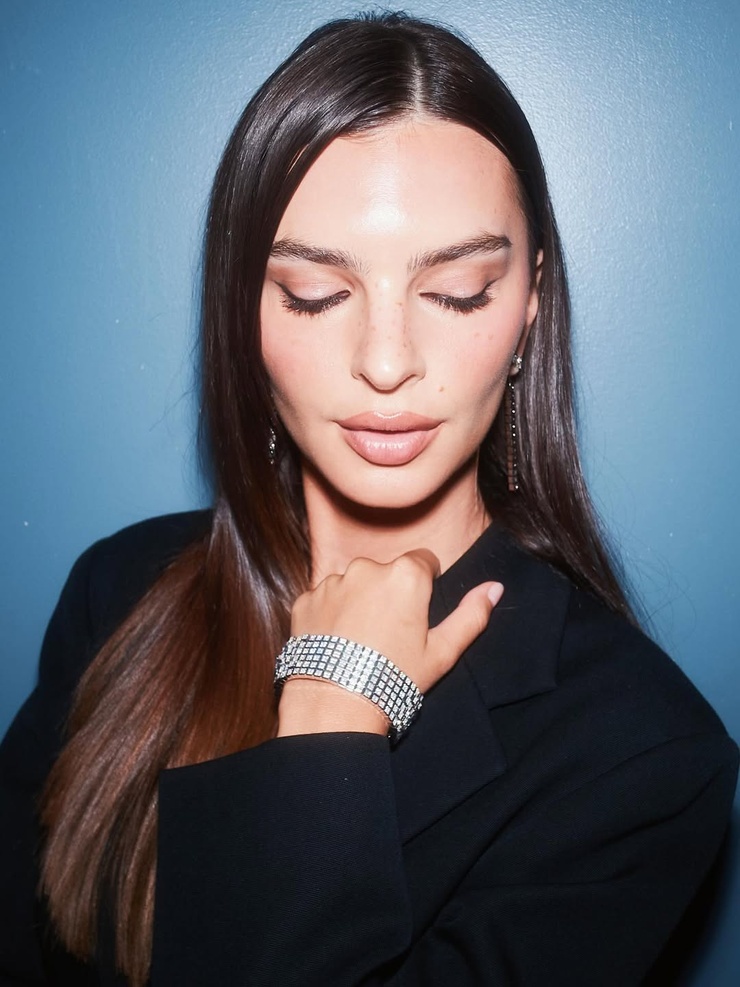 Emily Ratajkowski