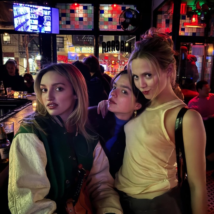 Iris Apatow
