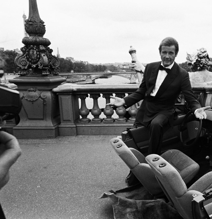 Roger Moore Roger Moore