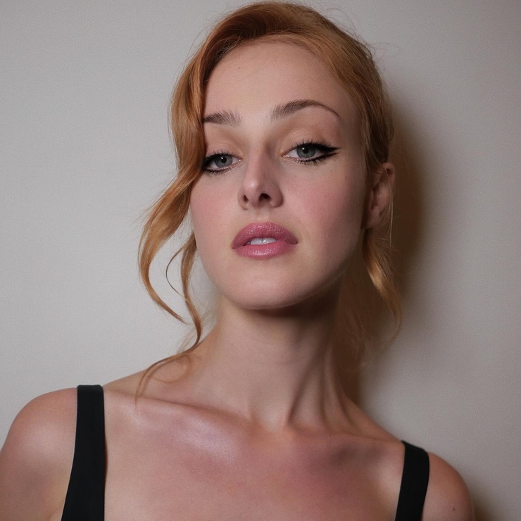 Anna Van Patten
