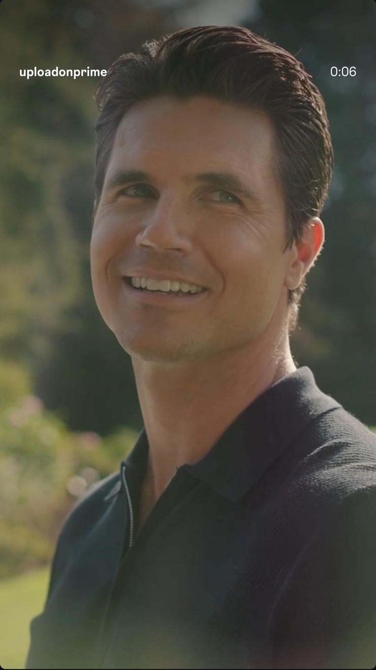 Robbie Amell