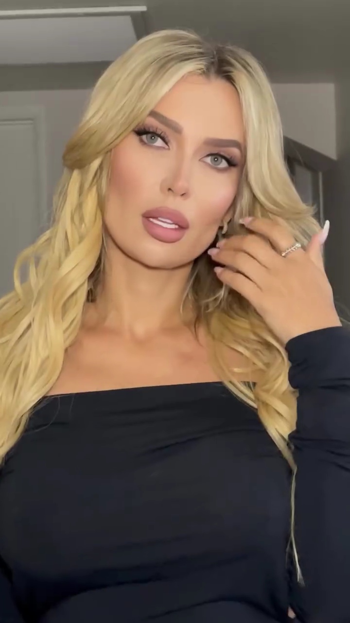 Kat Nova