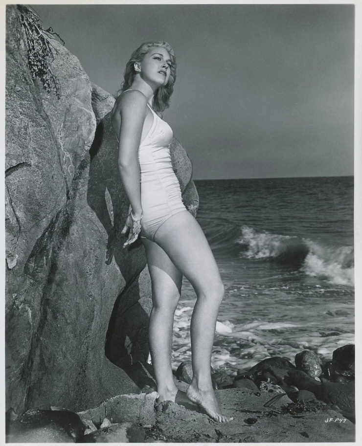 Joan Shawlee