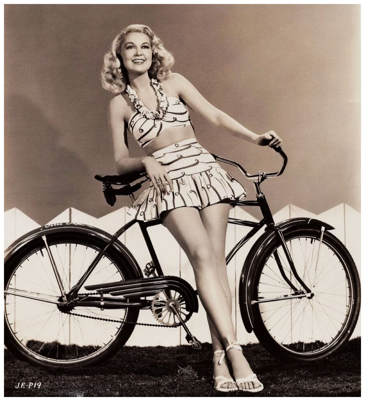 Joan Shawlee