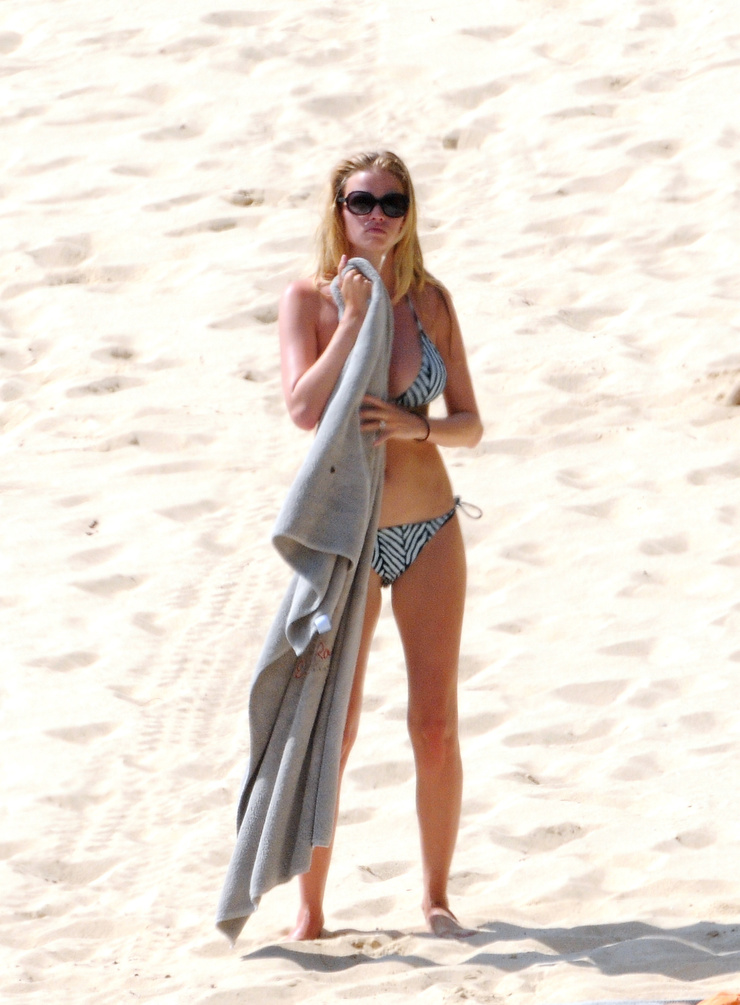 Lara Stone