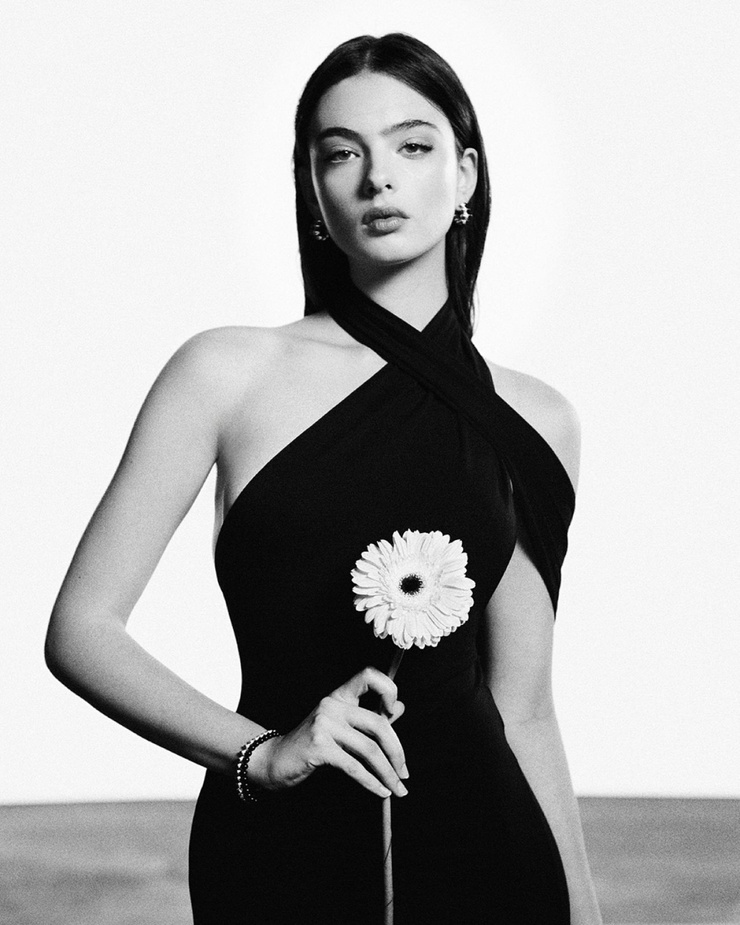 Deva Cassel