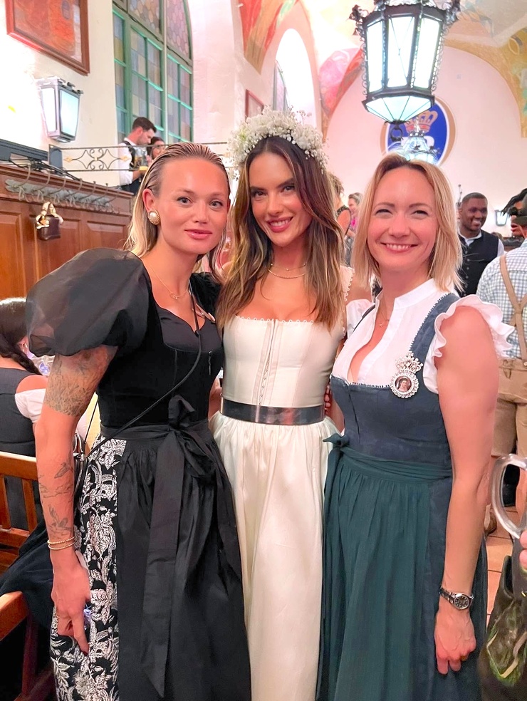 Alessandra Ambrosio Alessandra Ambrosio