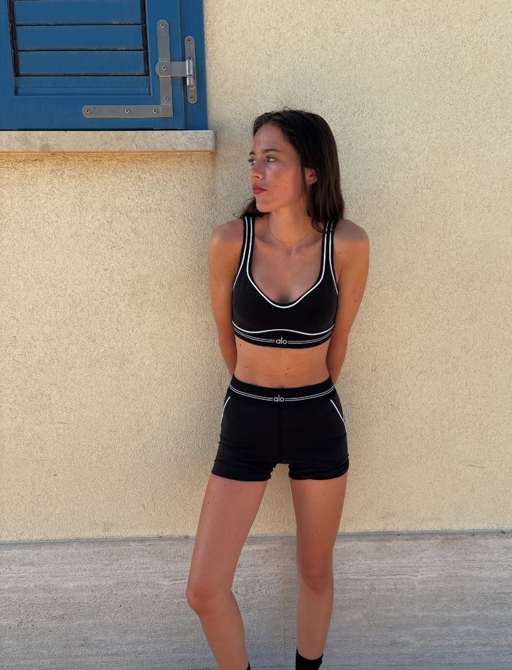 Olivia Neill
