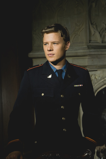 Christopher Egan