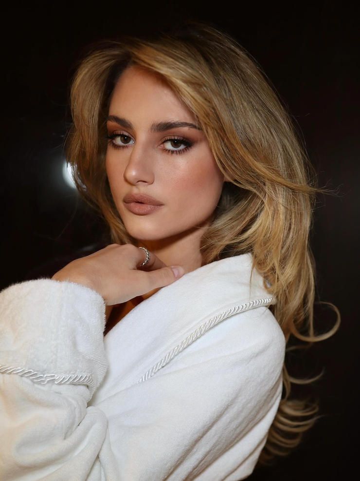 Grace Van Patten