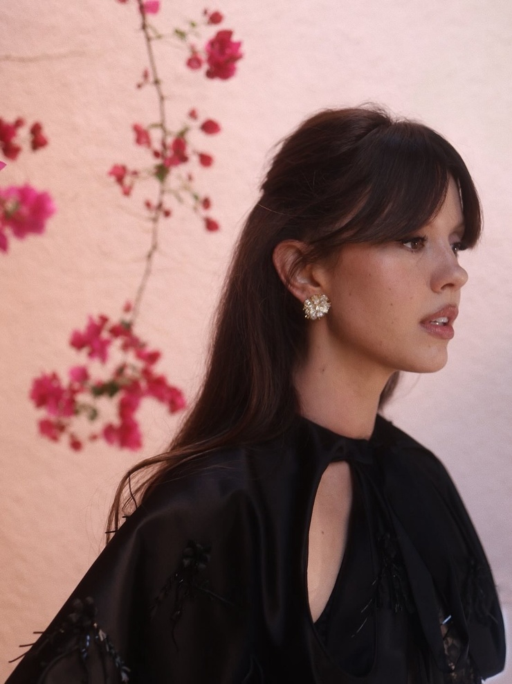 Mia Goth