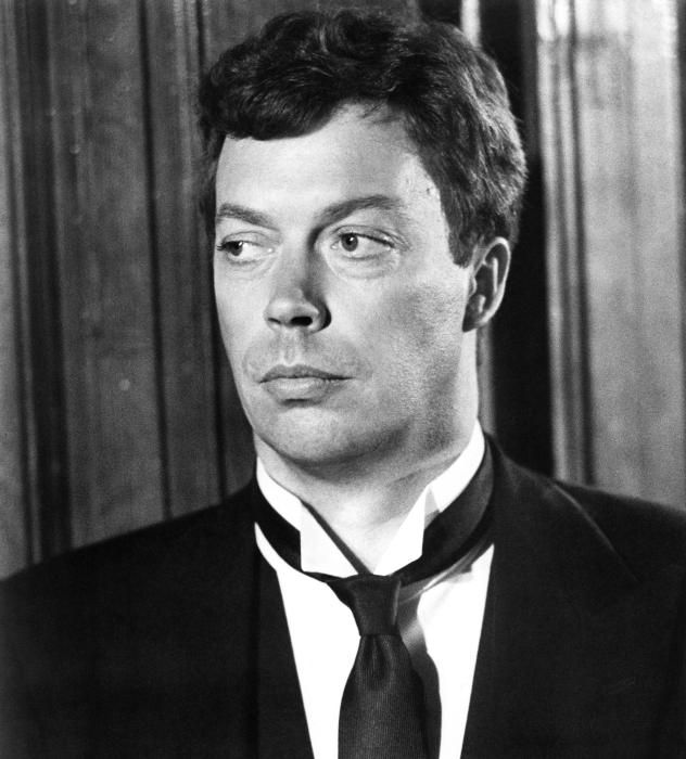 Tim Curry