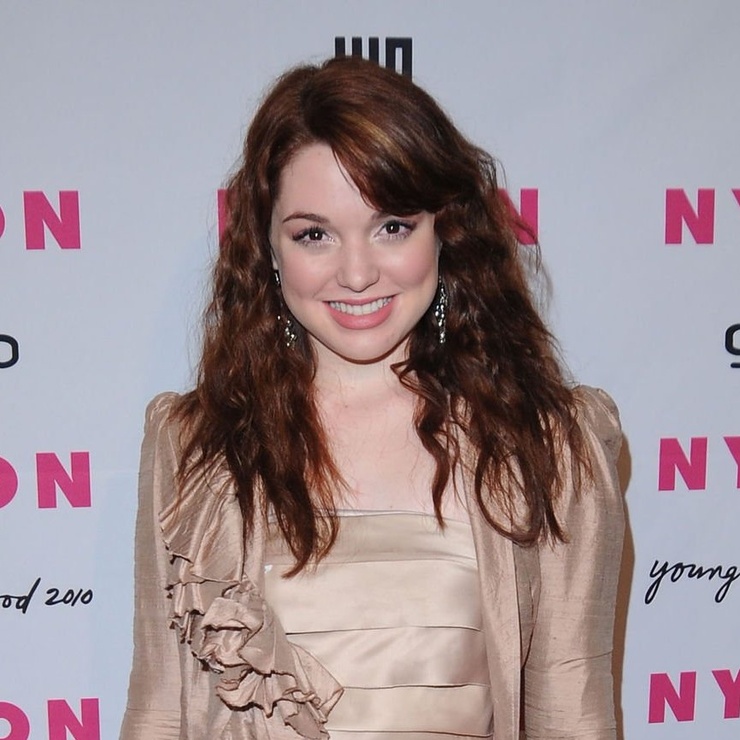 Jennifer Stone