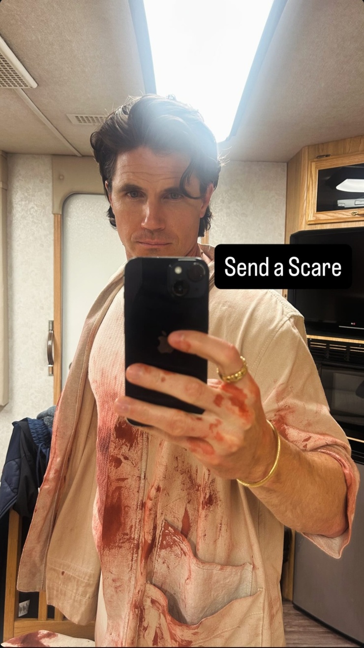 Robbie Amell