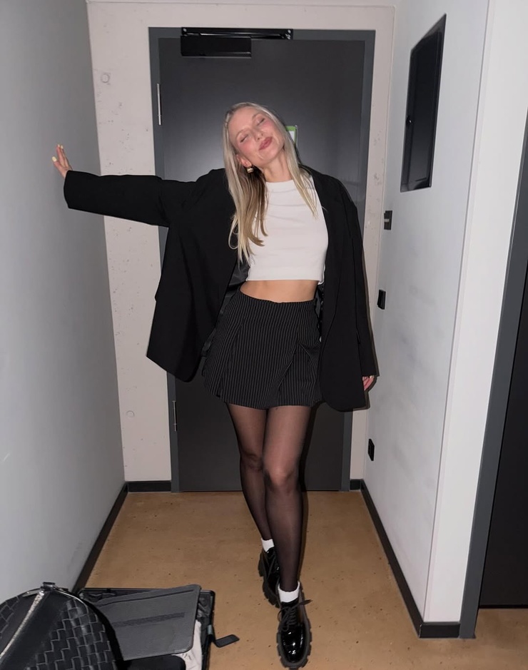 Carolin Niemczyk Carolin Niemczyk