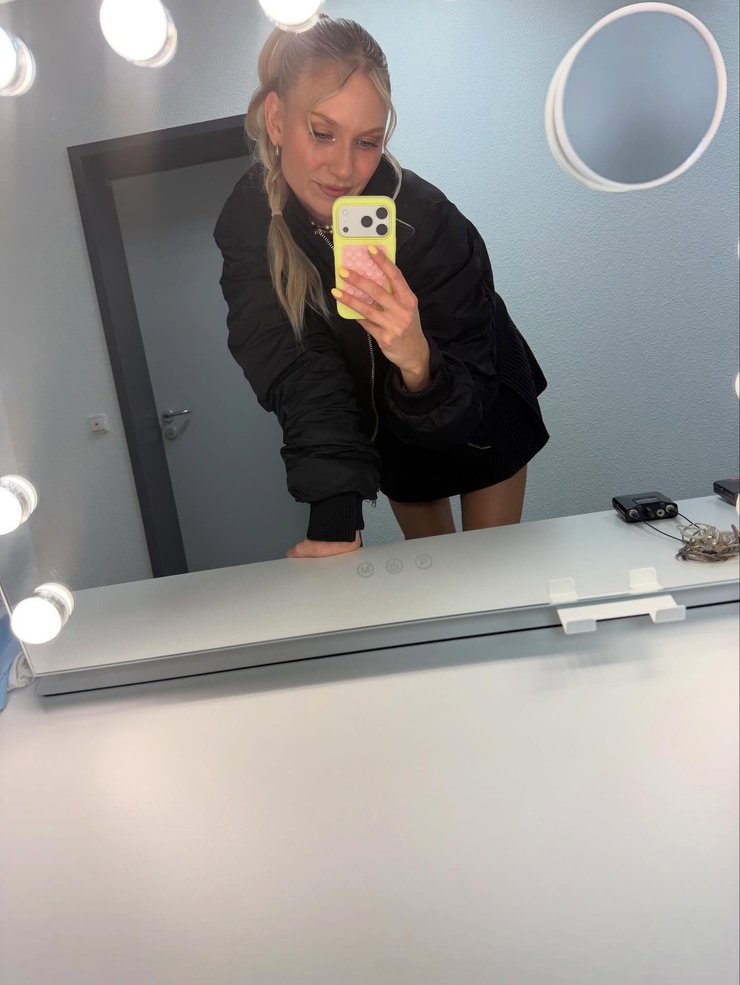 Carolin Niemczyk Carolin Niemczyk