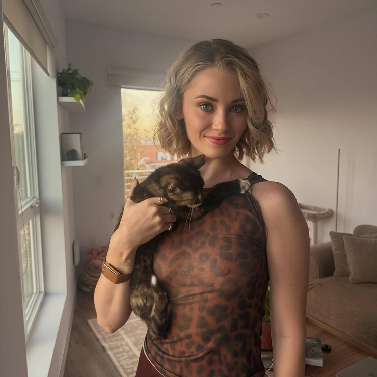 Virginia Gardner Virginia Gardner