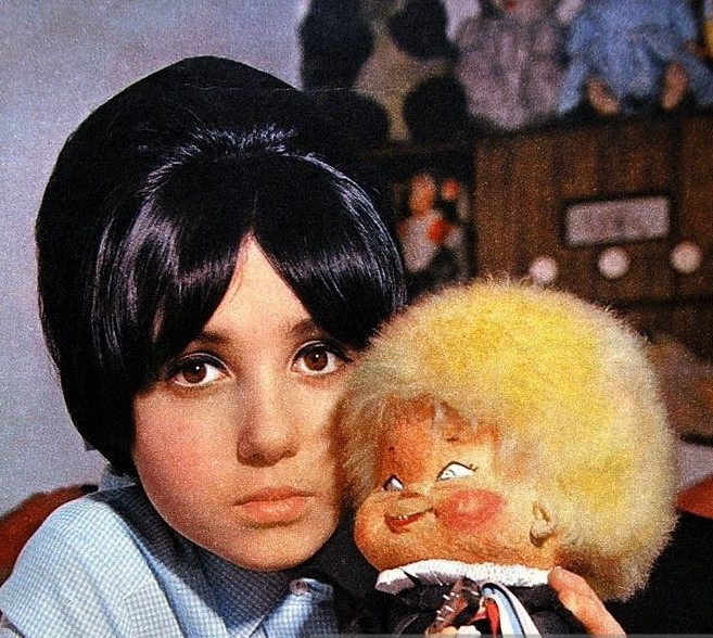 Adrienne Posta