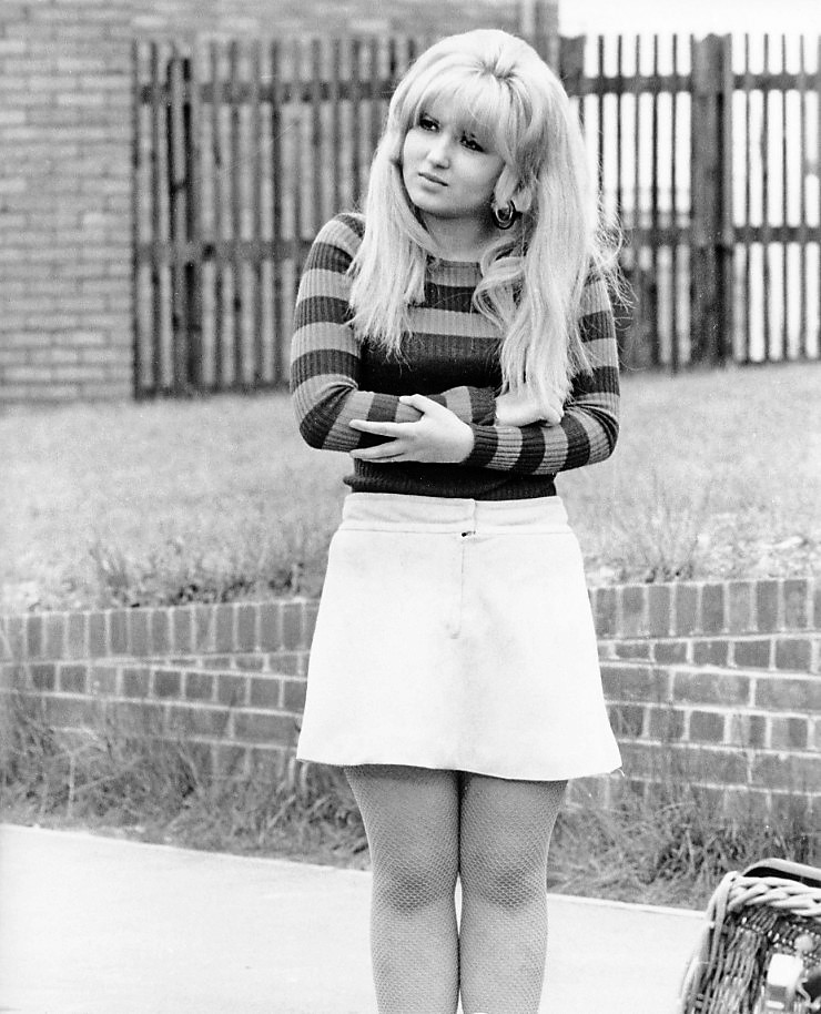 Adrienne Posta