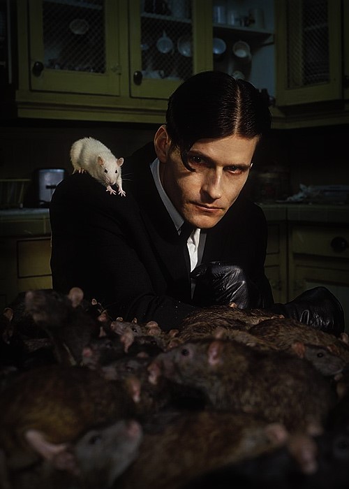Willard Stiles (Crispin Glover)