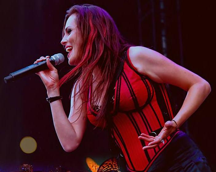 Sharon den Adel