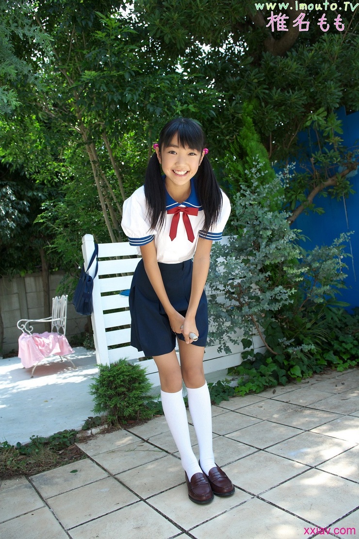 Momo Shiina