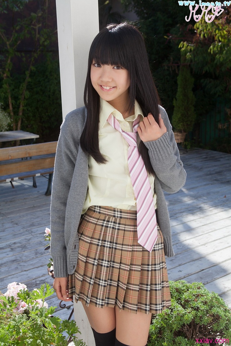Momo Shiina