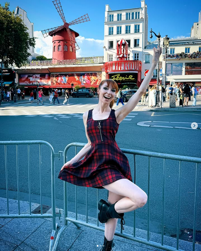 Lisa Foiles