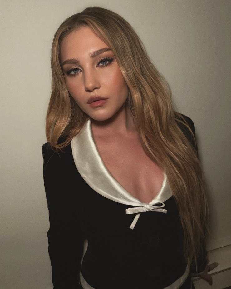 Ella Anderson Ella Anderson