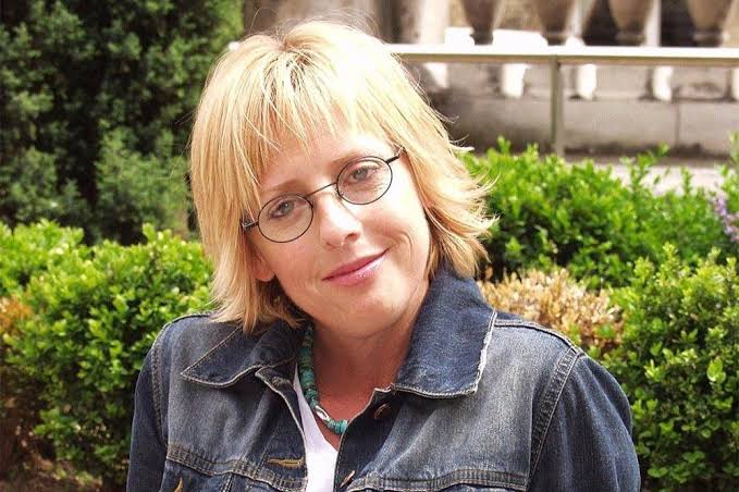 Emma Chambers