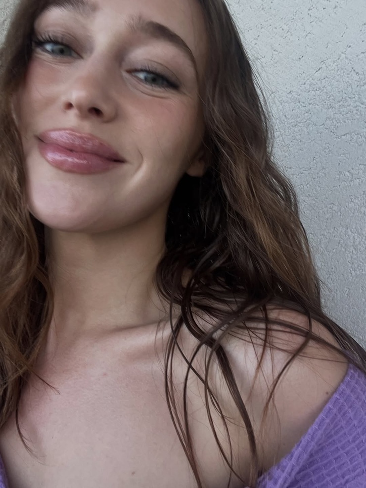 Alycia Debnam Carey