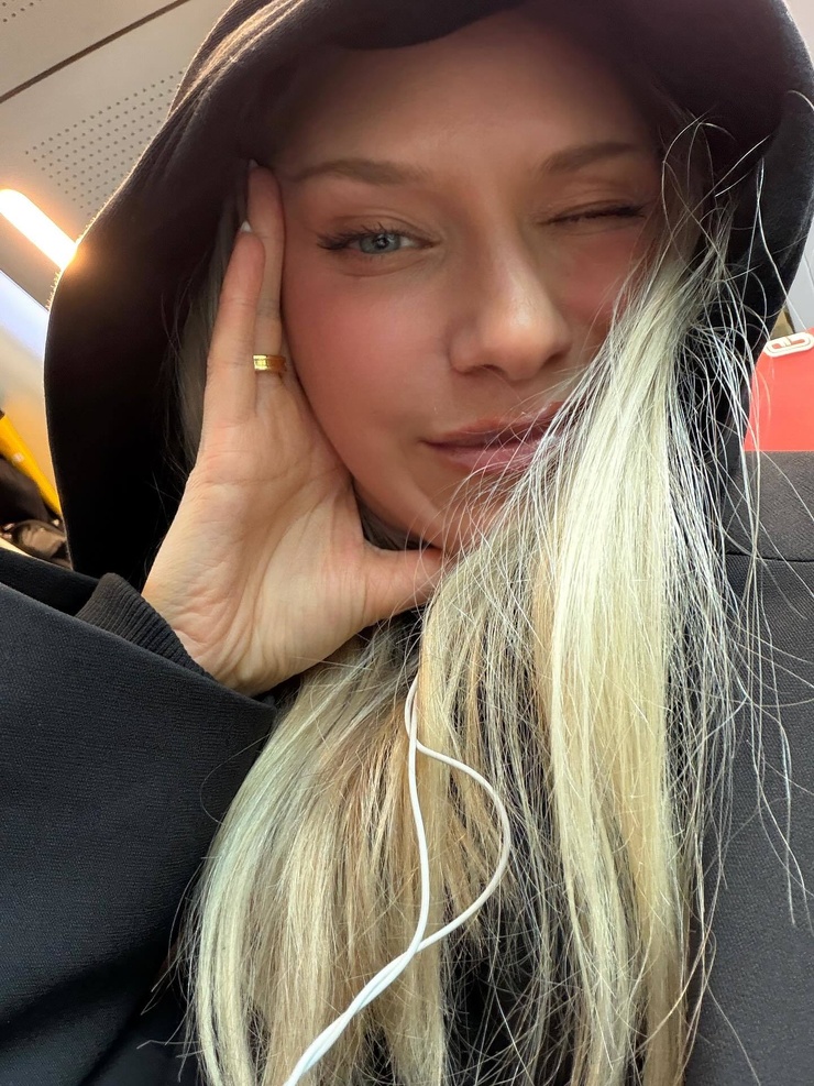 Carolin Niemczyk Carolin Niemczyk