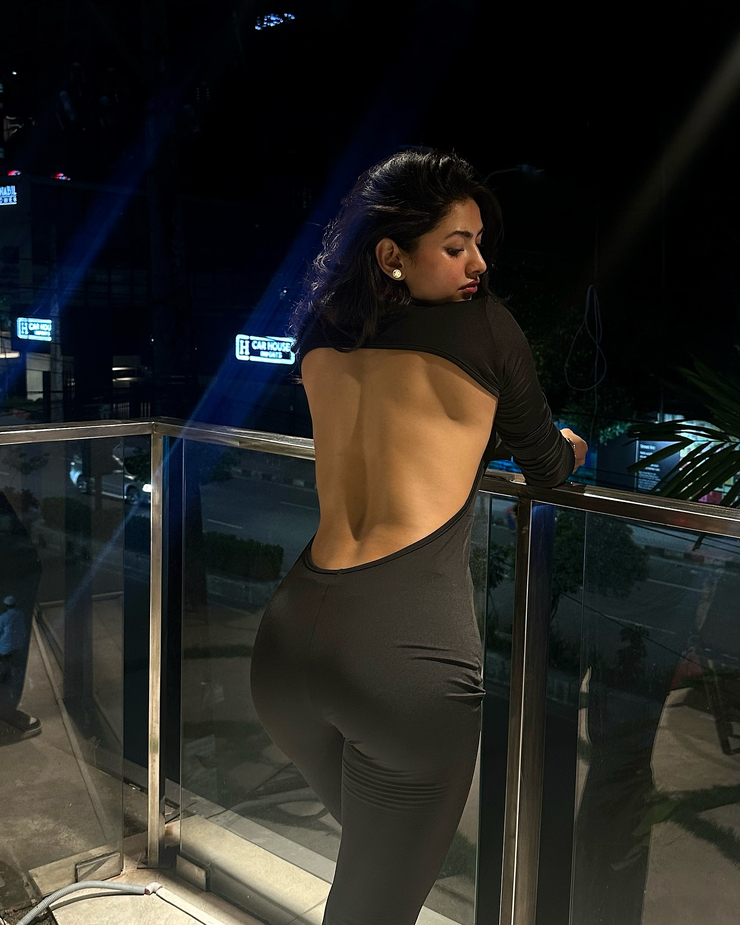 Esmita Esrat