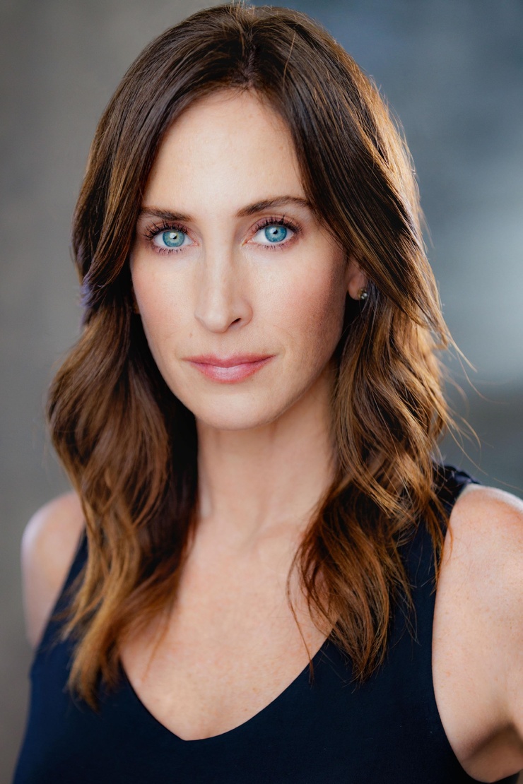 Carrie Lauren