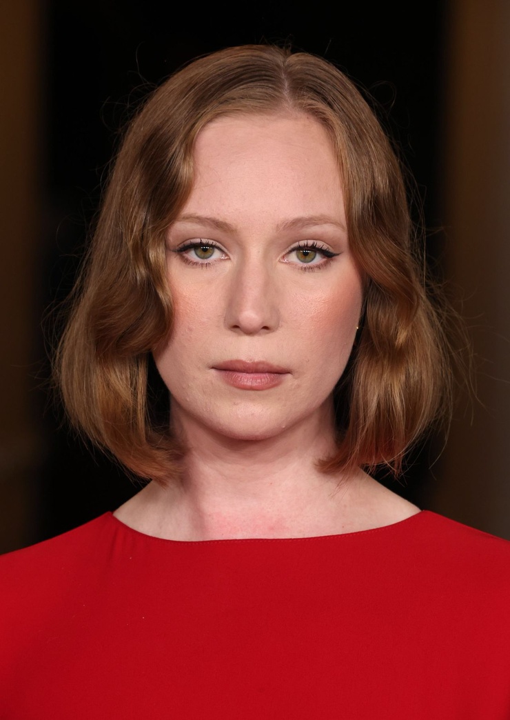 Hannah Einbinder