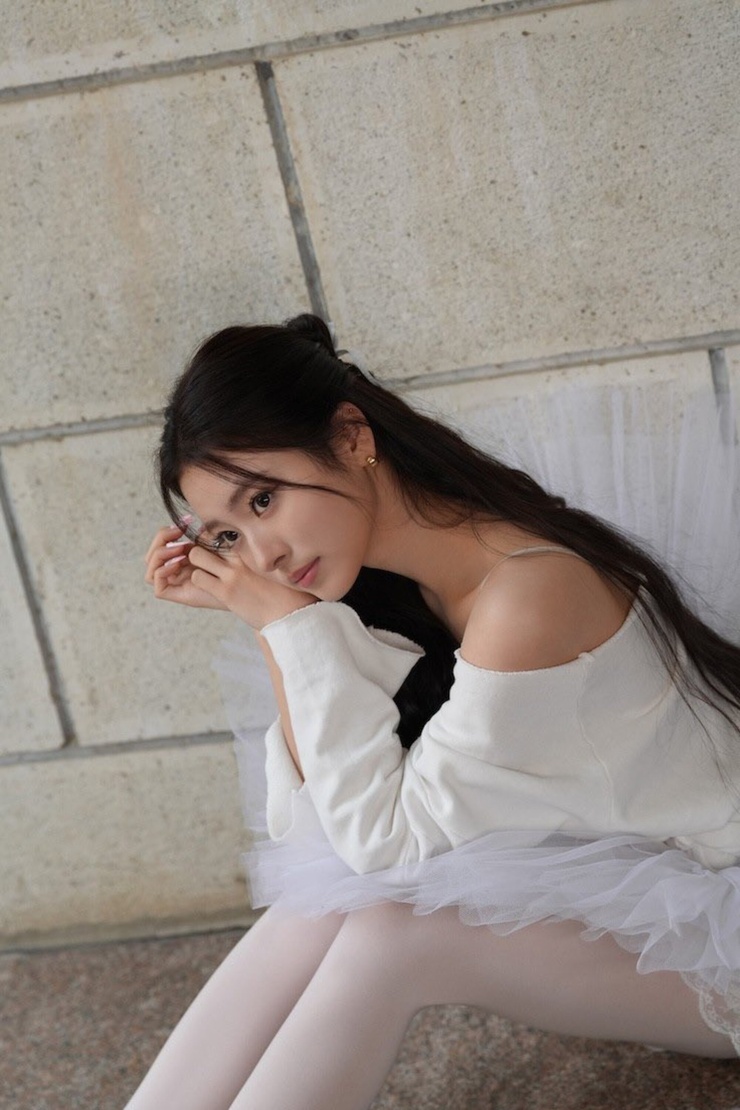 Anna Tanaka Anna Tanaka