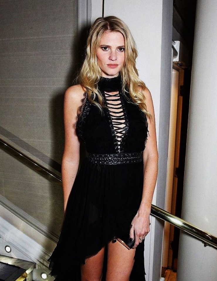 Lara Stone