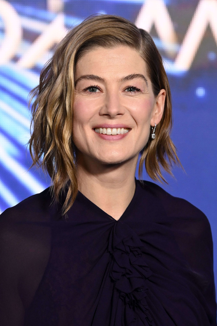 Rosamund Pike