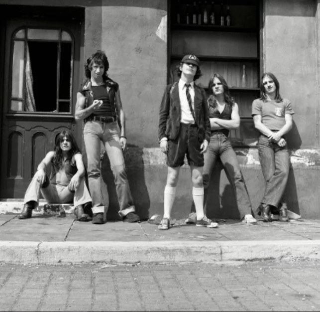 AC/DC