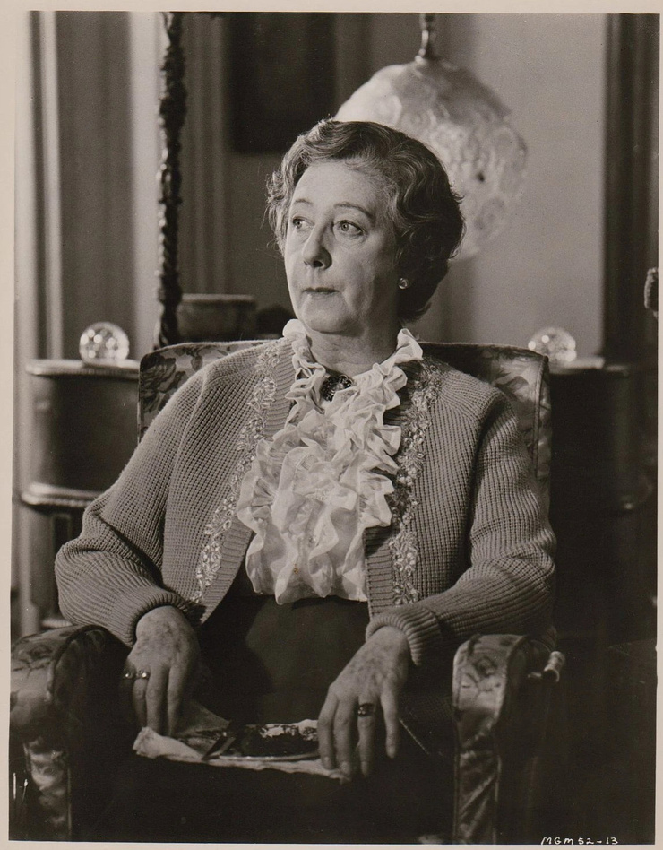Mona Washbourne