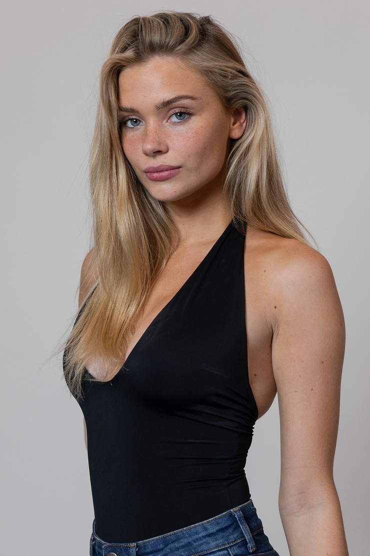 MacKenzie Gize MacKenzie Gize